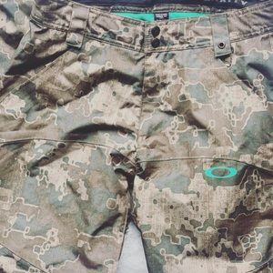 Oakley snow pants